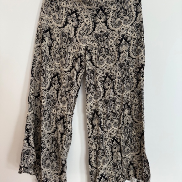 POL palazzo pants black and cream Small NWOT - Picture 3 of 4